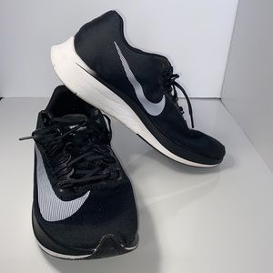 Nike NIB Black Zoom Fly Racing Sneakers Sz 12 Mens no insoles